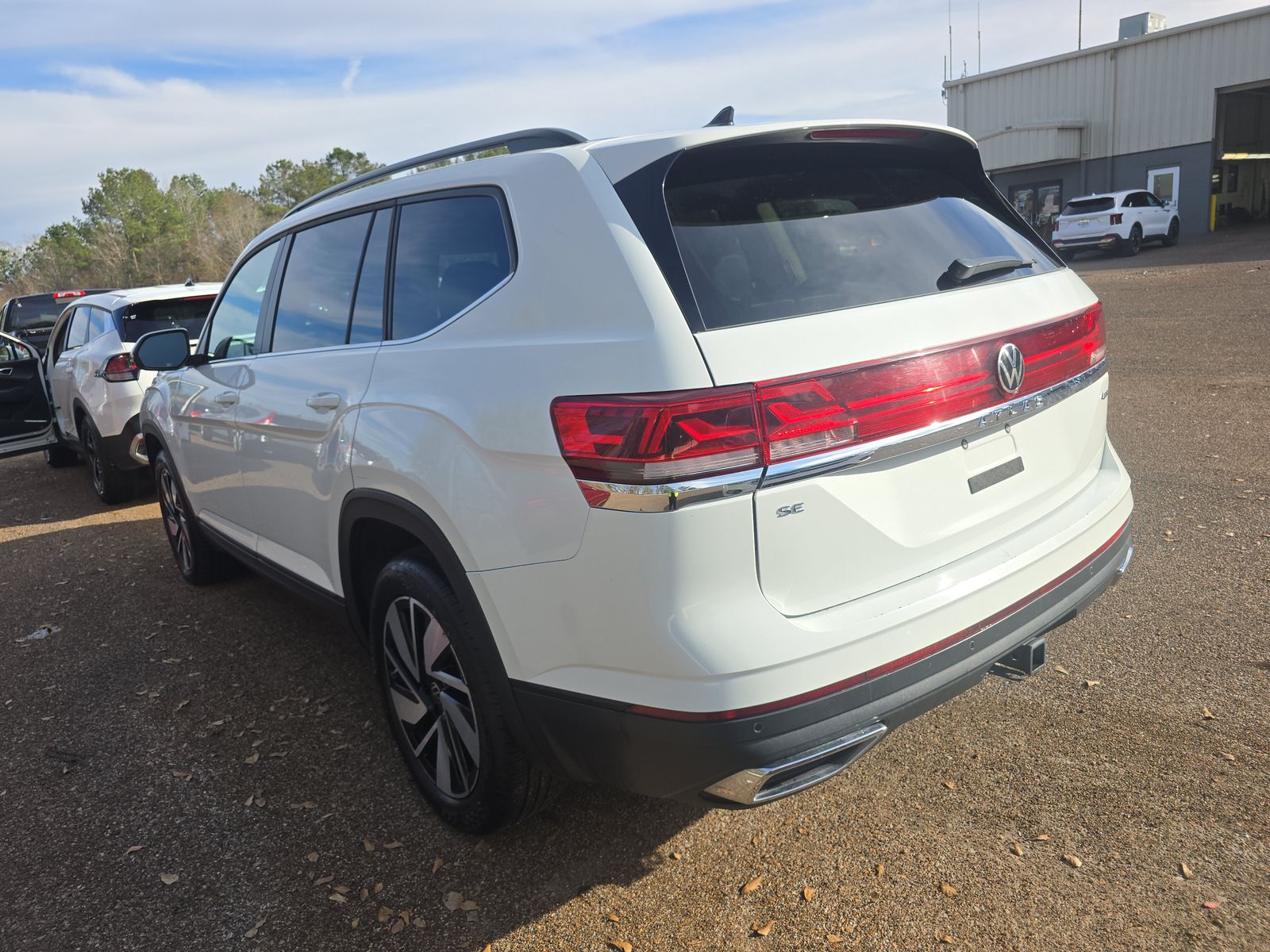 2024 Volkswagen Atlas 2.0T SE AWD