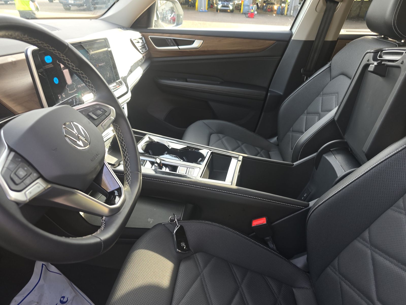 2024 Volkswagen Atlas 2.0T SE AWD