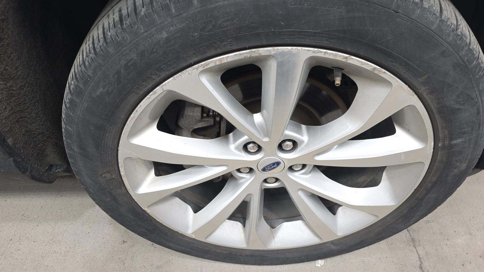 2023 Ford Explorer Platinum AWD