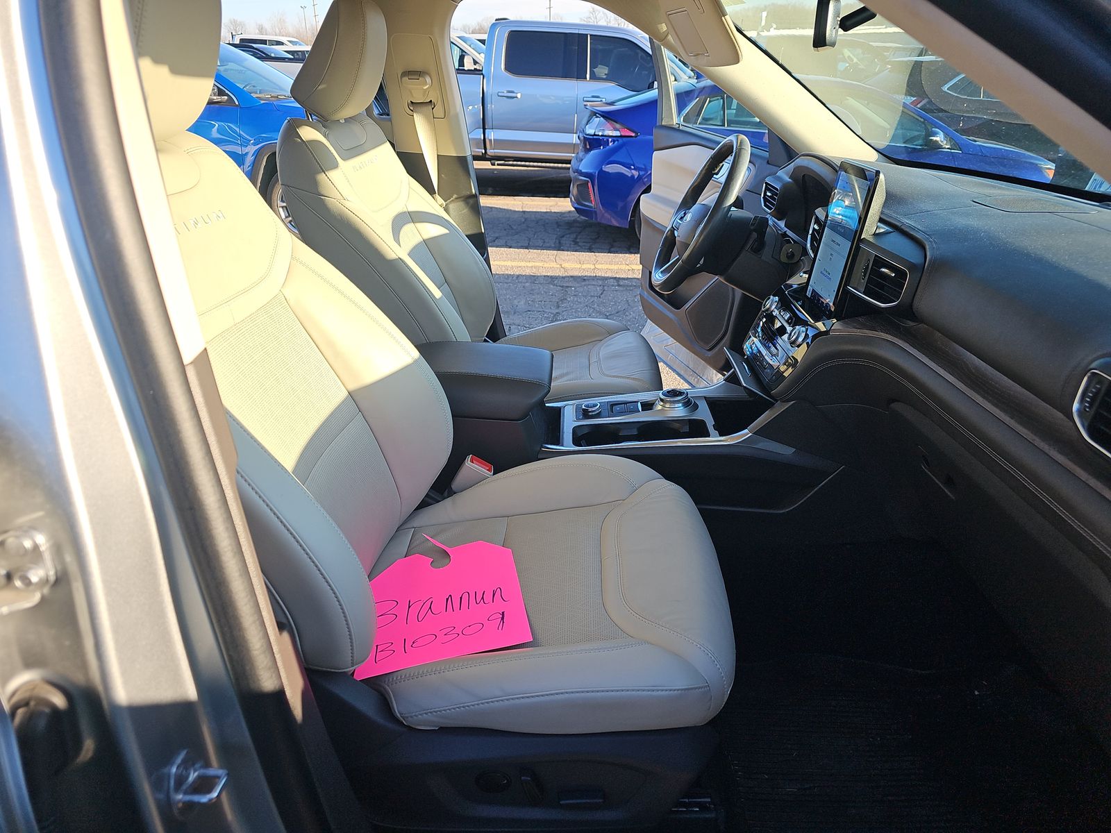 2023 Ford Explorer Platinum AWD