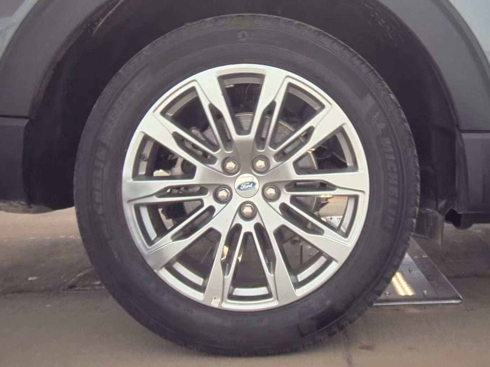 2025 Ford Explorer Platinum AWD