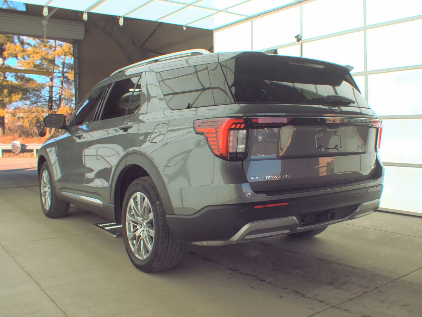 2025 Ford Explorer Platinum AWD