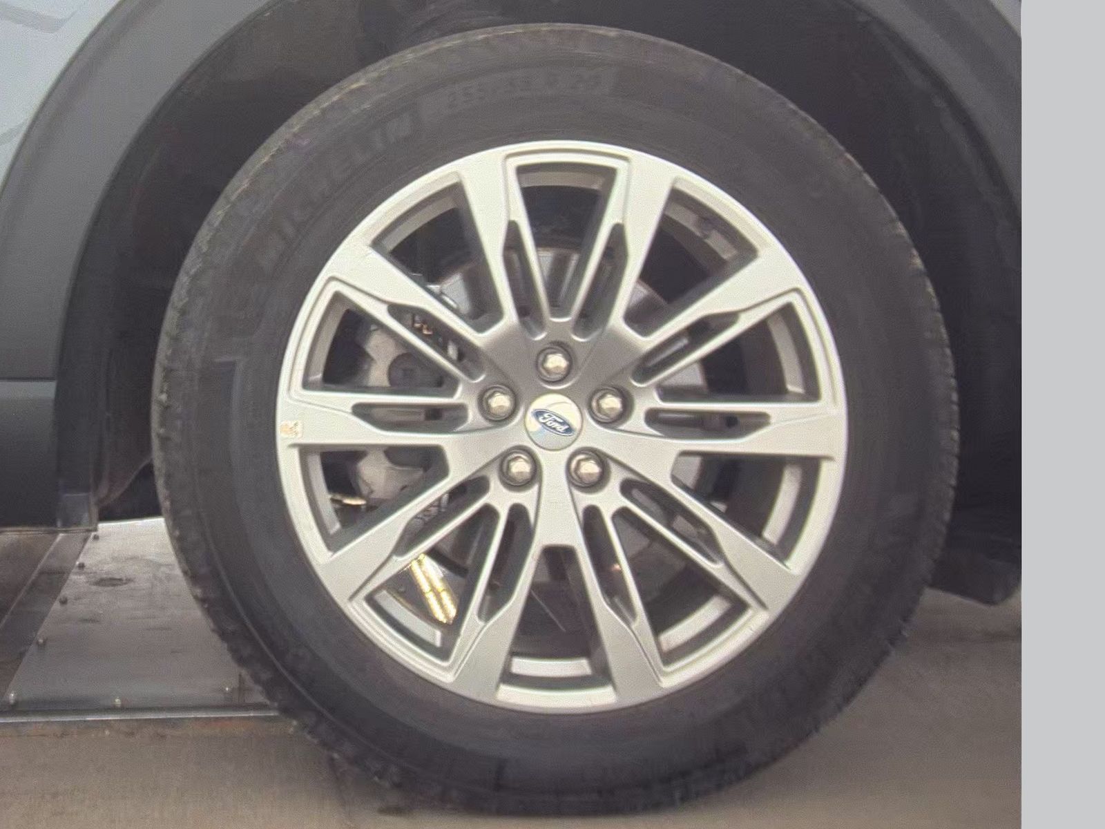 2025 Ford Explorer Platinum AWD