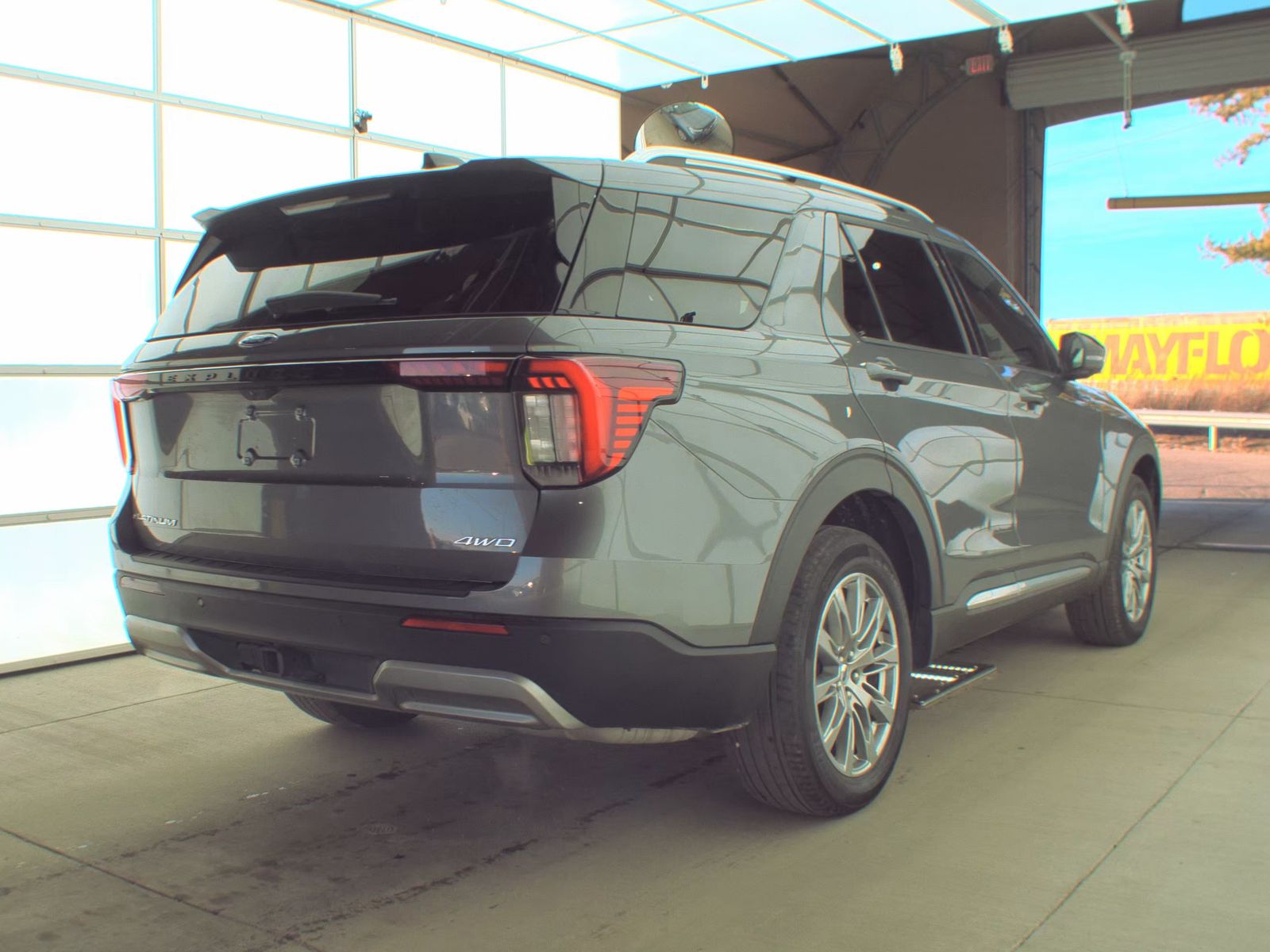 2025 Ford Explorer Platinum AWD