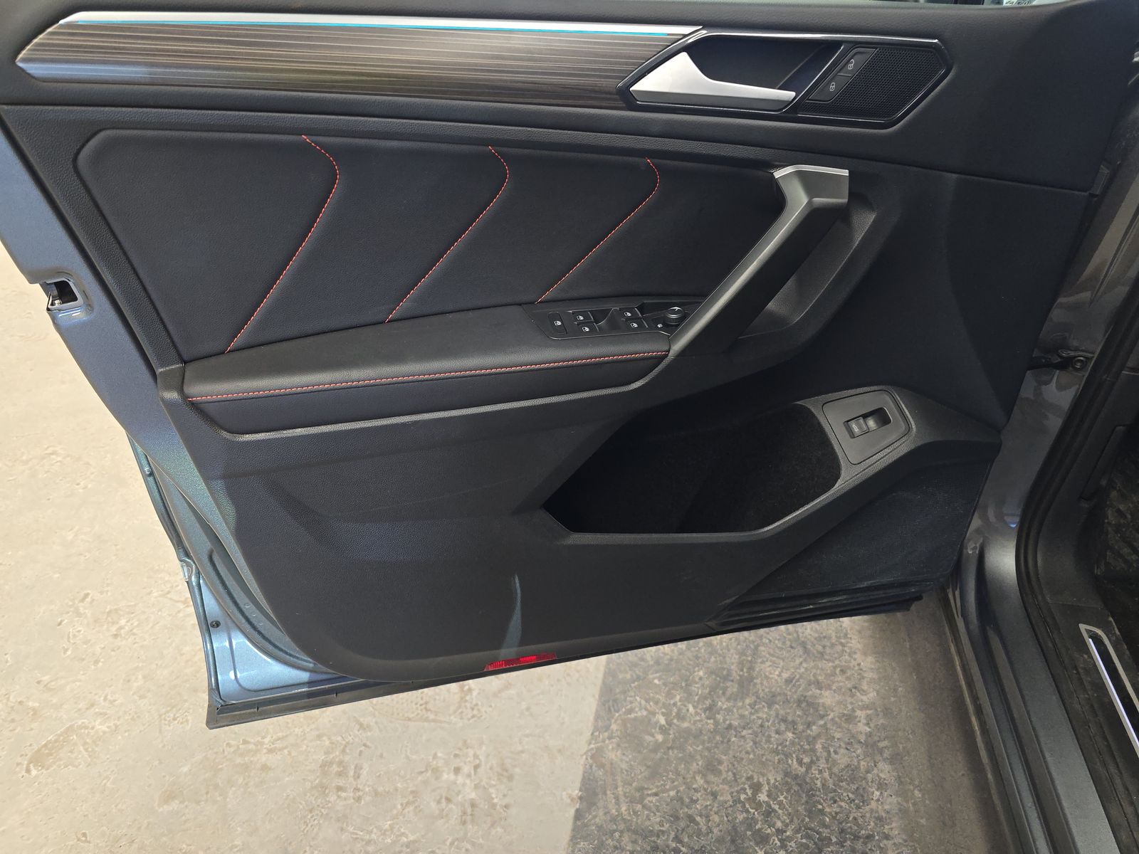 2024 Volkswagen Tiguan 2.0T Wolfsburg Edition FWD