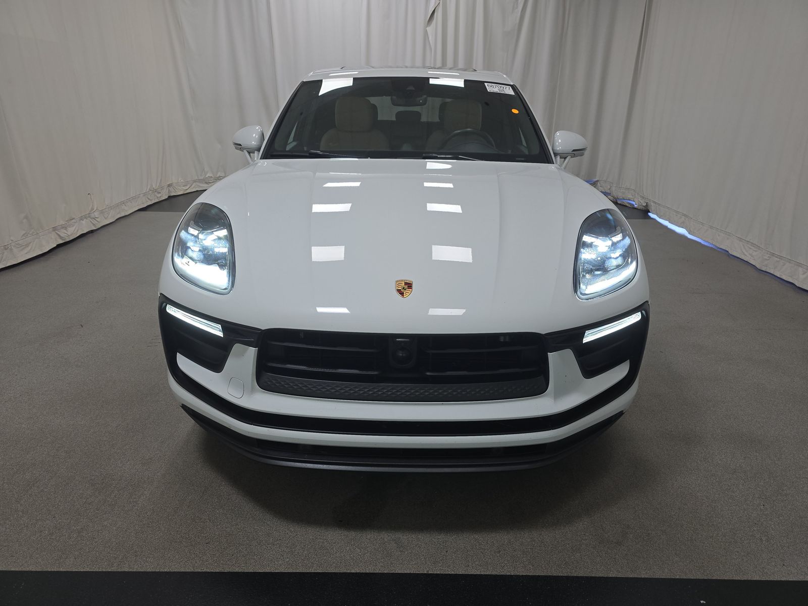 2023 Porsche Macan Base AWD