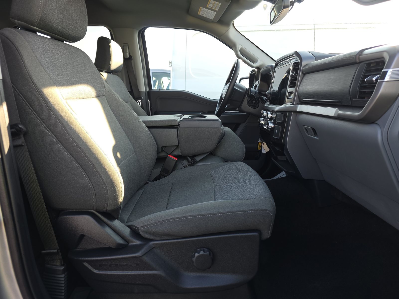 2024 Ford F-150 XLT AWD