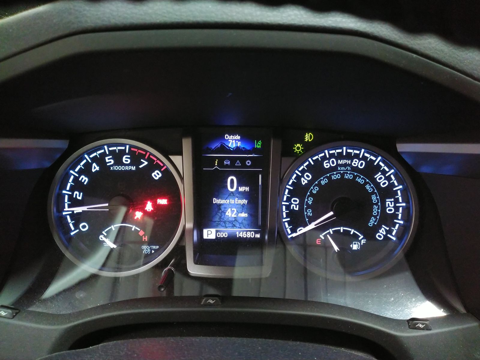 2022 Toyota Tacoma SR5 RWD