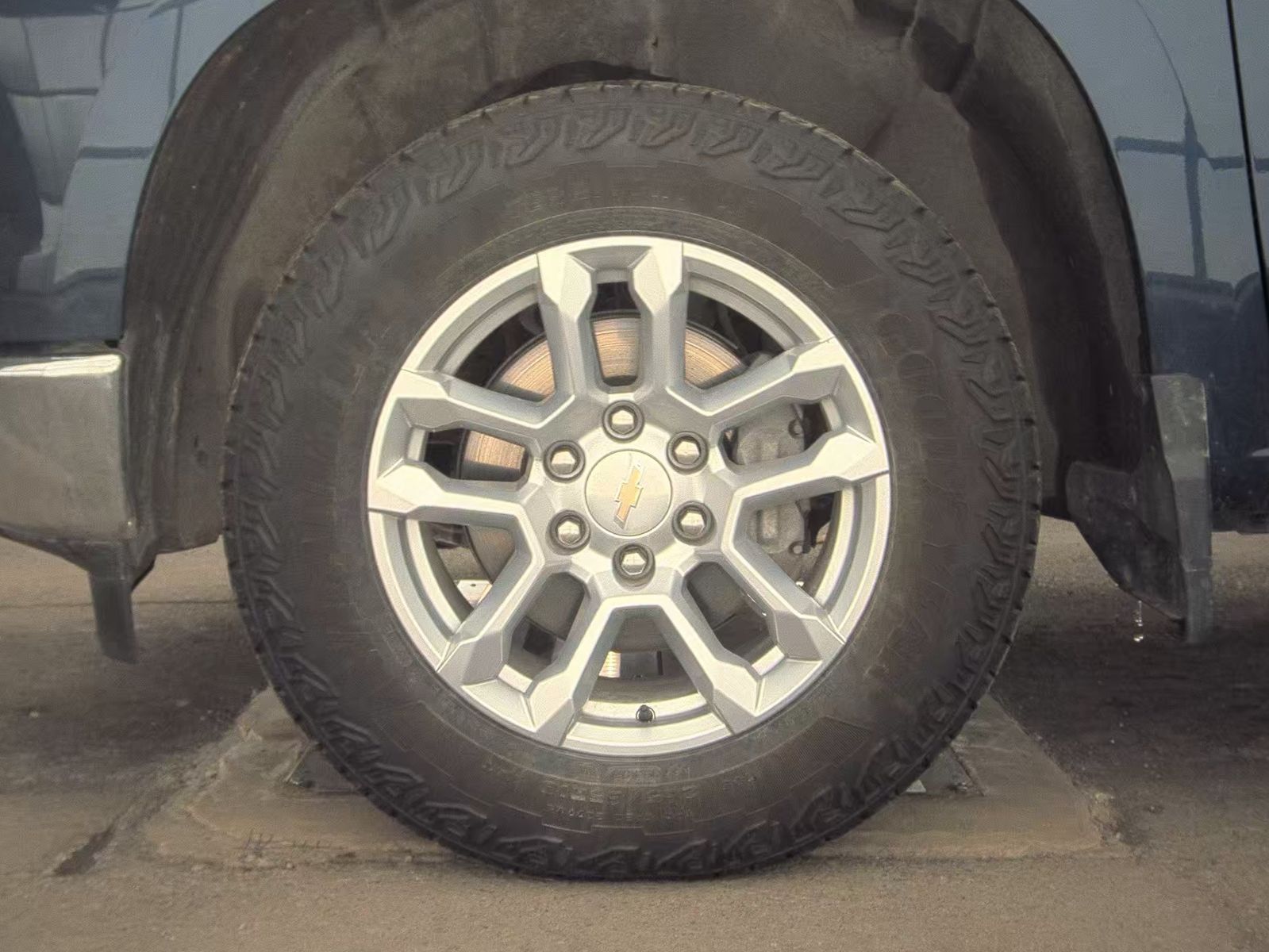 2023 Chevrolet Silverado 1500 LT AWD