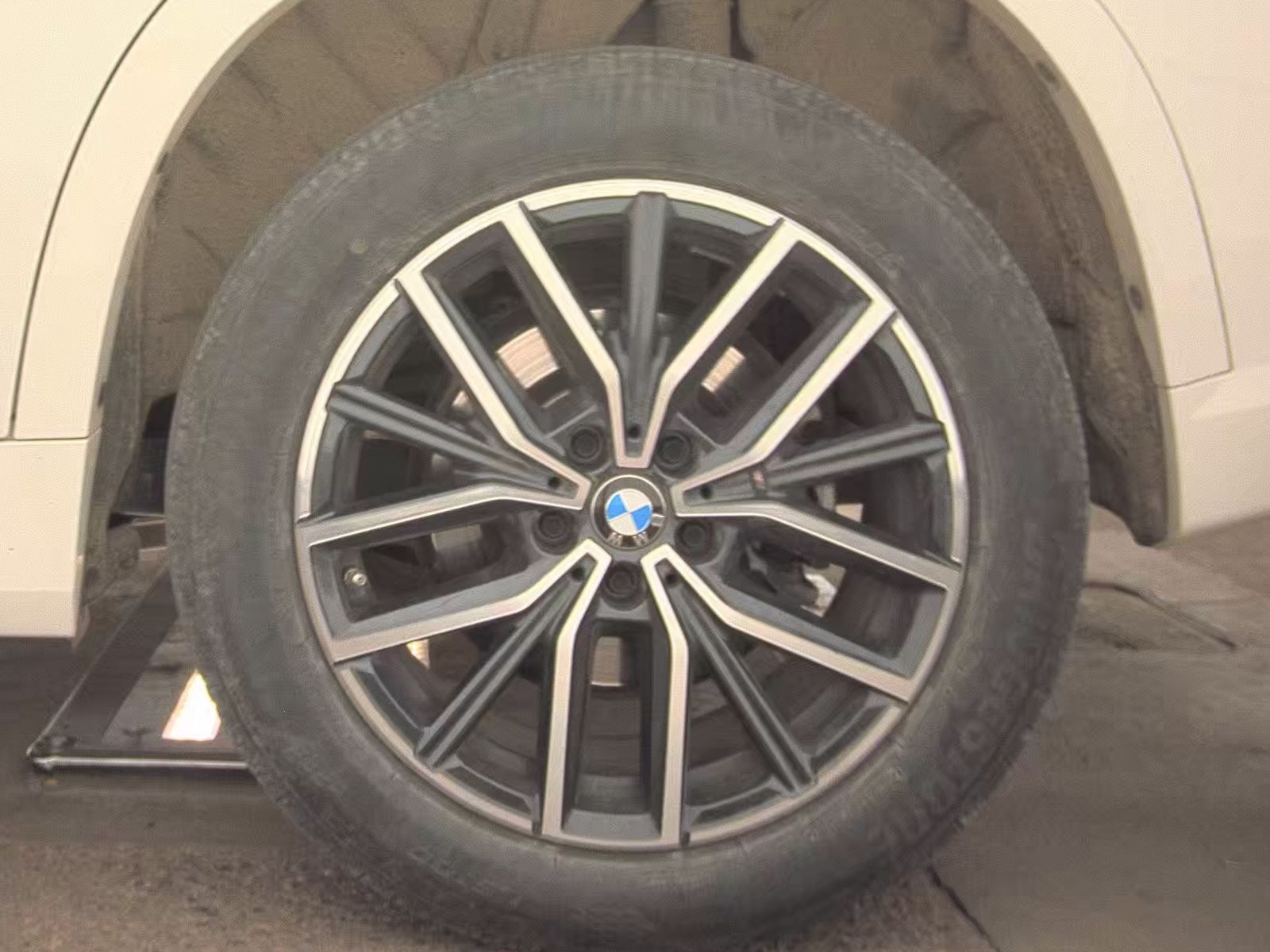 2025 BMW X1 xDrive28i AWD