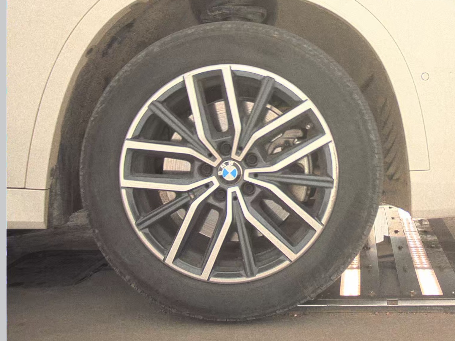 2025 BMW X1 xDrive28i AWD