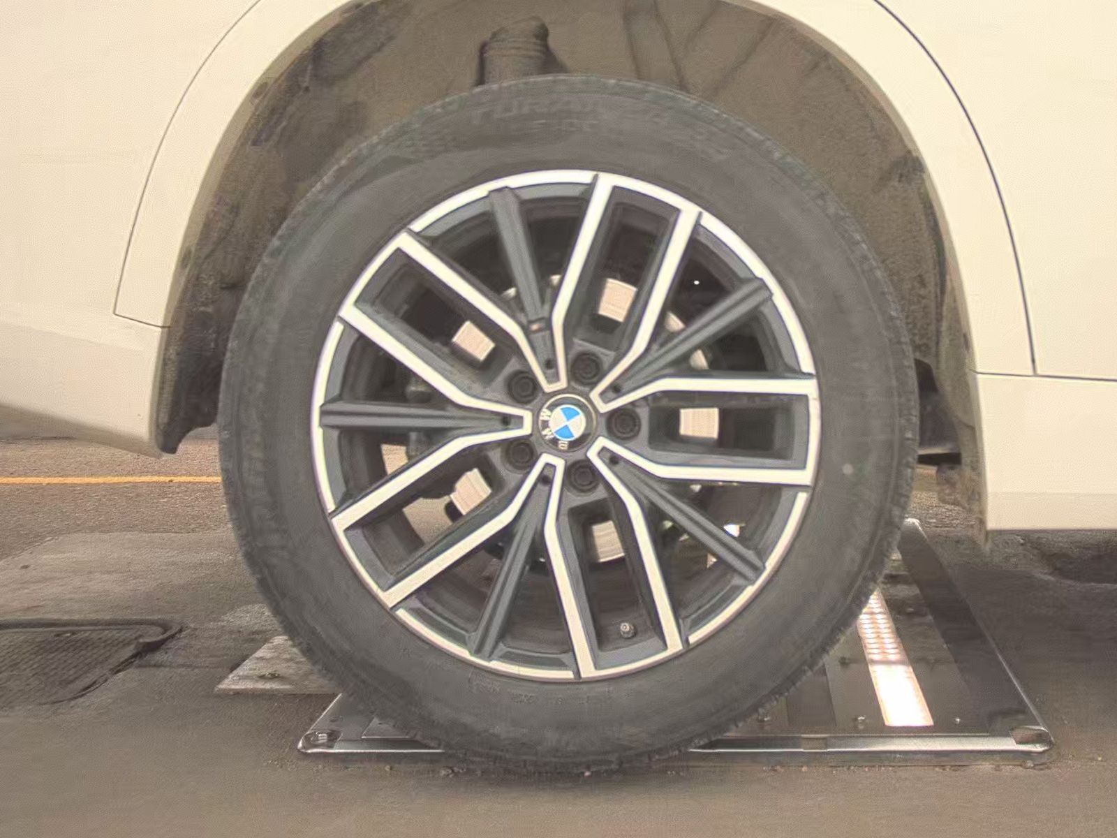 2025 BMW X1 xDrive28i AWD