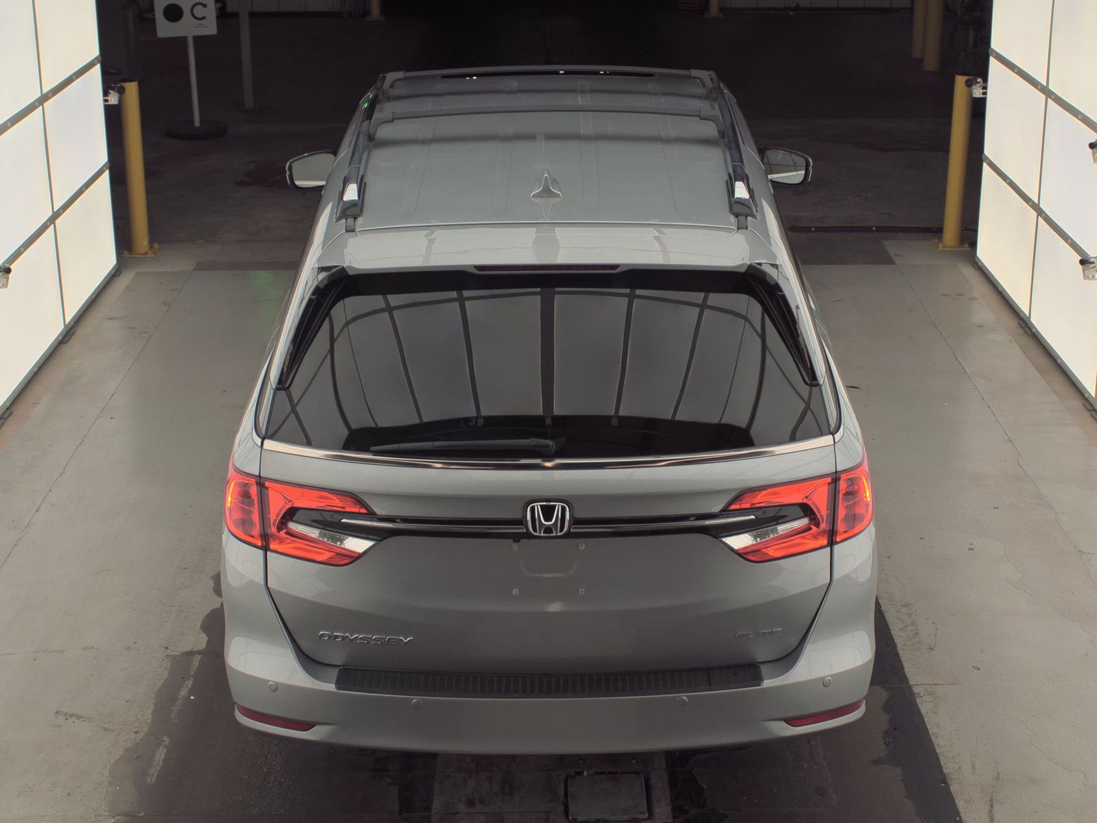 2024 Honda Odyssey Elite FWD