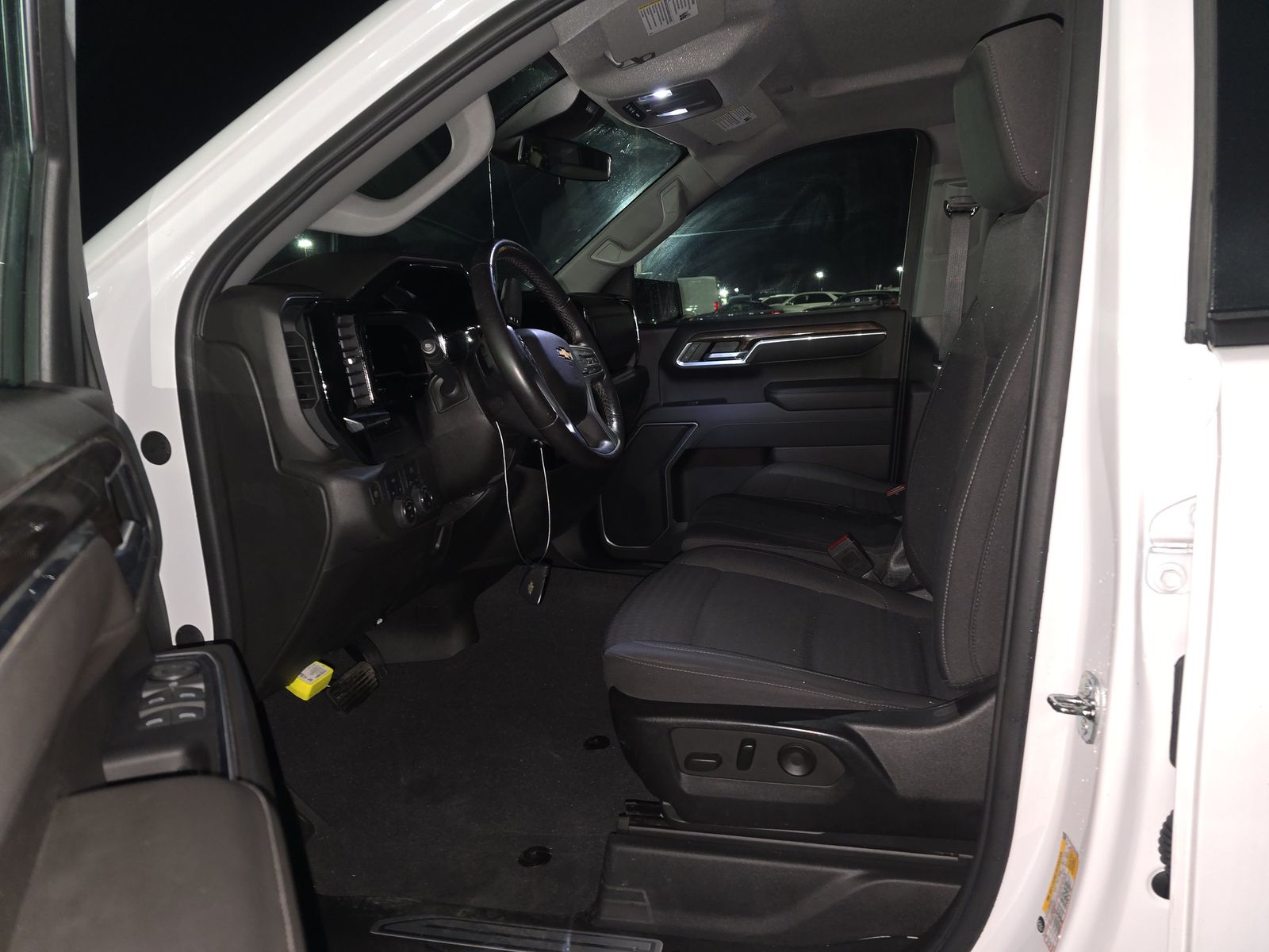 2022 Chevrolet Silverado 1500 LT AWD