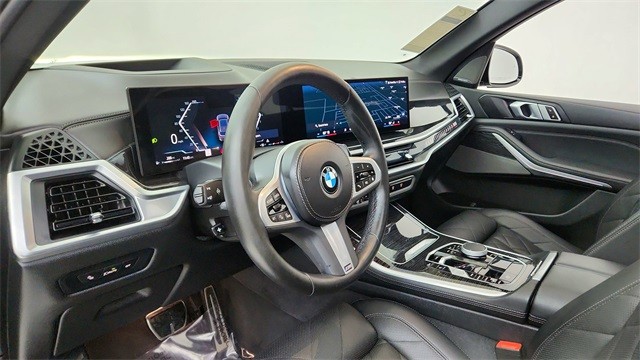 2025 BMW X5 xDrive40i AWD