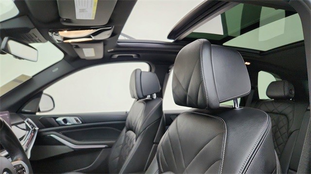 2025 BMW X5 xDrive40i AWD