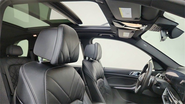 2025 BMW X5 xDrive40i AWD