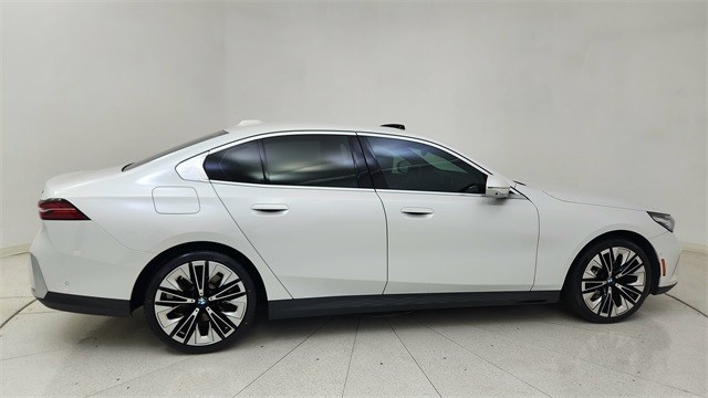 2024 BMW 5 Series 530i xDrive AWD