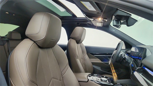 2024 BMW 5 Series 530i xDrive AWD