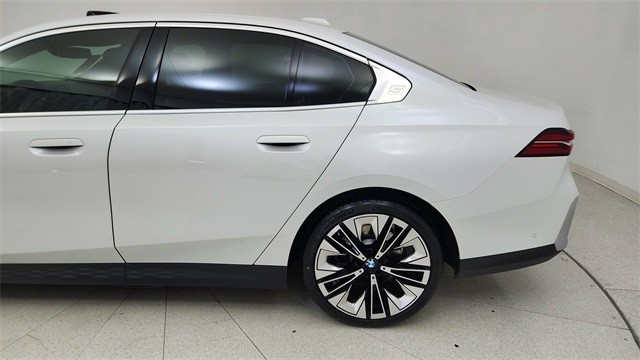 2024 BMW 5 Series 530i xDrive AWD