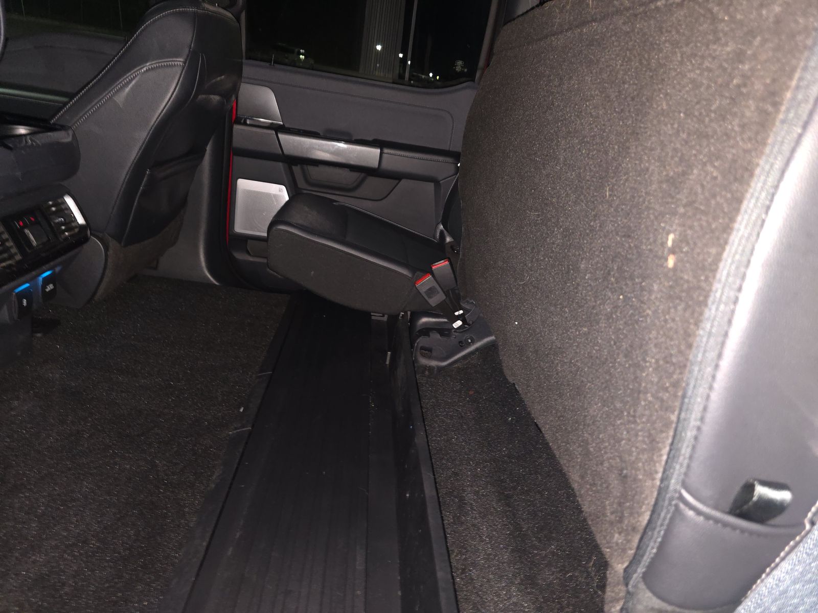 2023 Ford F-150 Lariat AWD