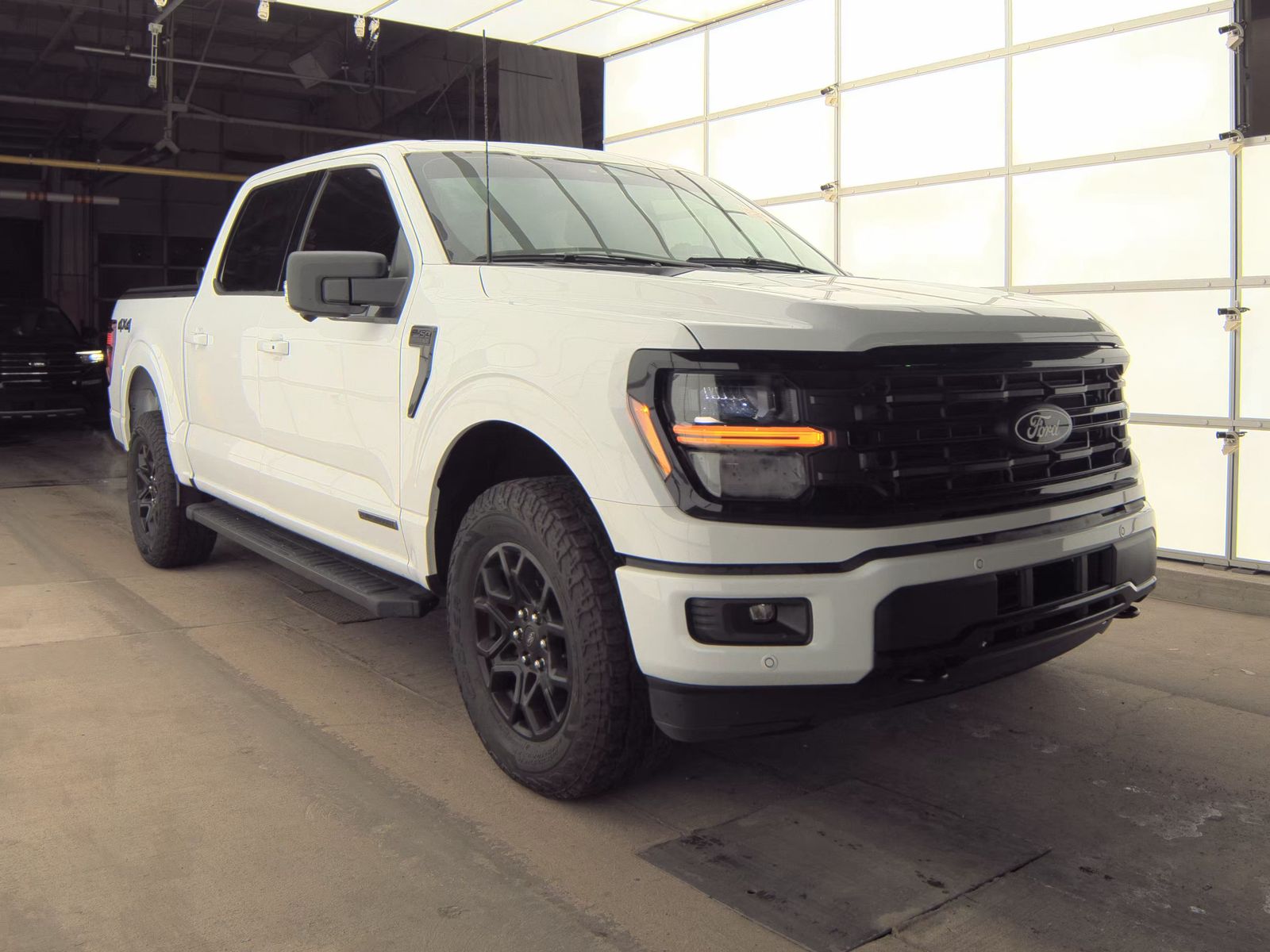 2024 Ford F-150 Hybrid XLT AWD