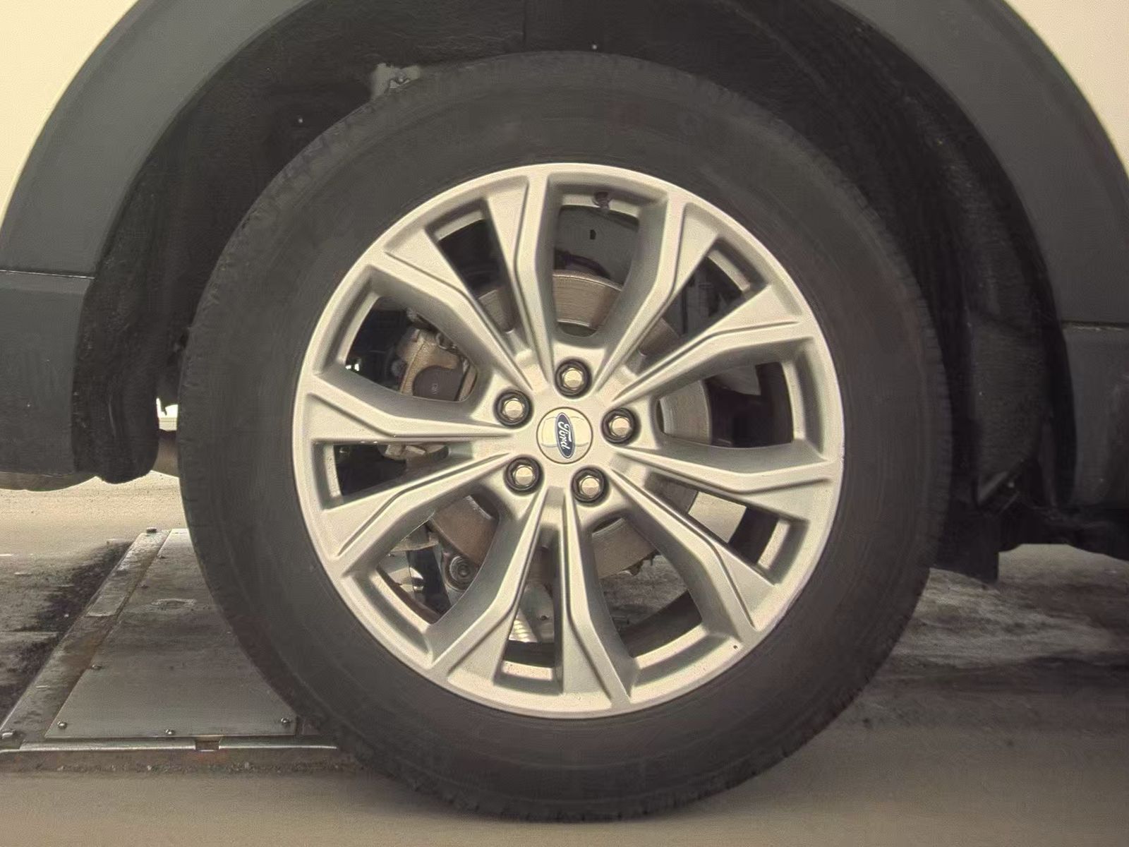 2024 Ford Explorer XLT AWD