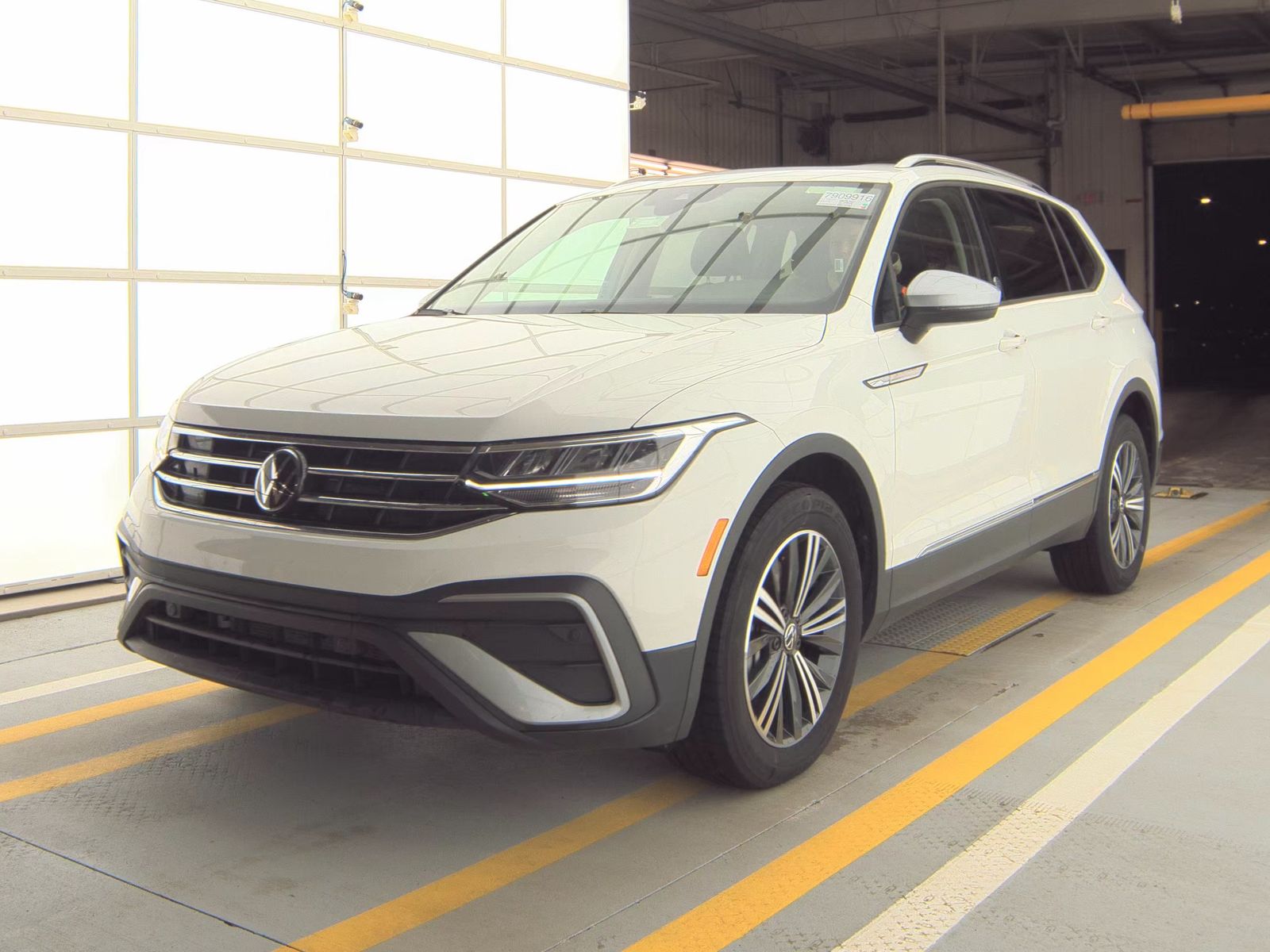 2024 Volkswagen Tiguan 2.0T Wolfsburg Edition FWD