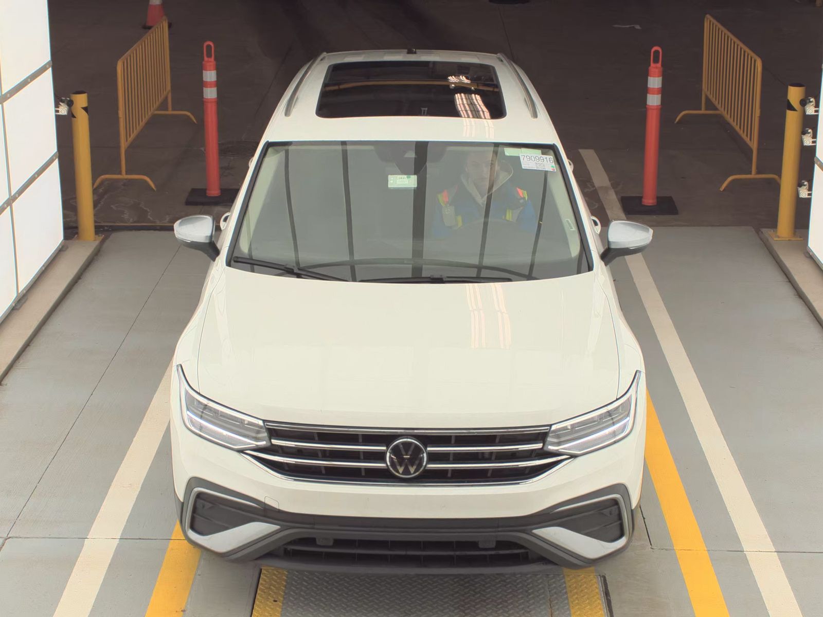 2024 Volkswagen Tiguan 2.0T Wolfsburg Edition FWD