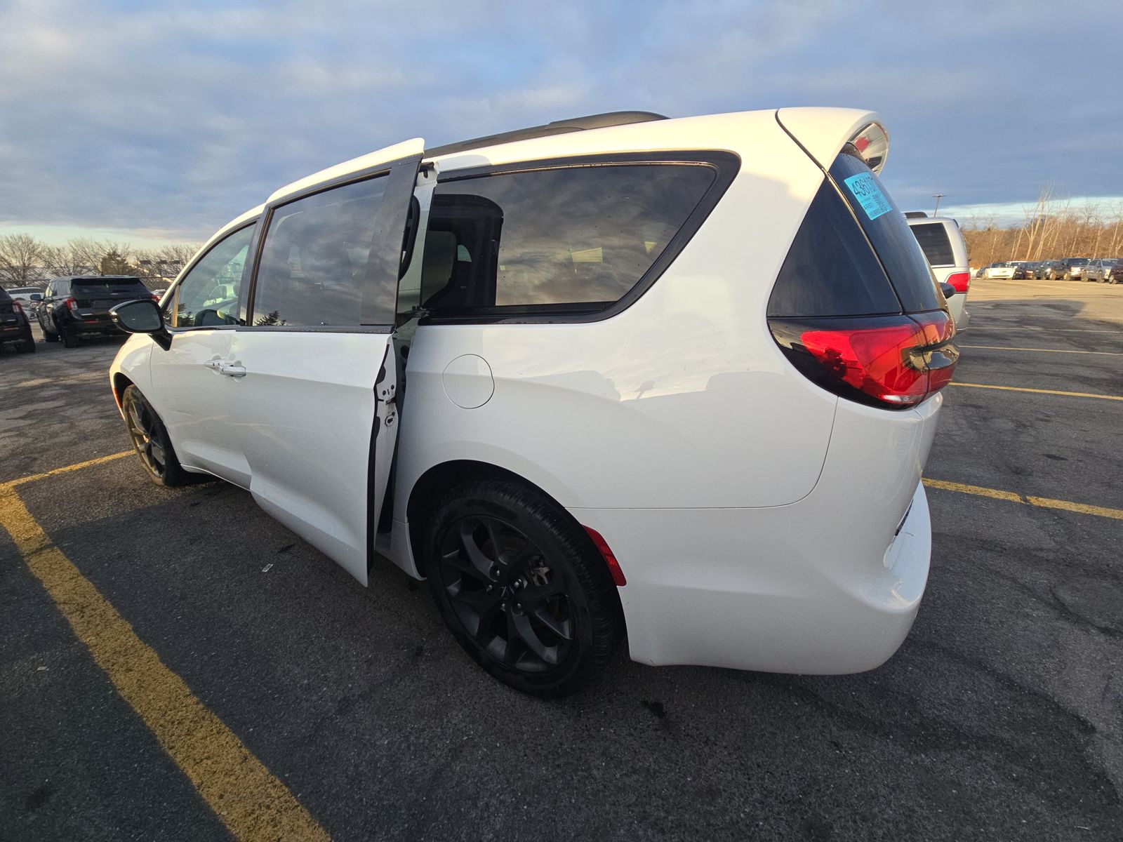 2024 Chrysler Pacifica Limited AWD