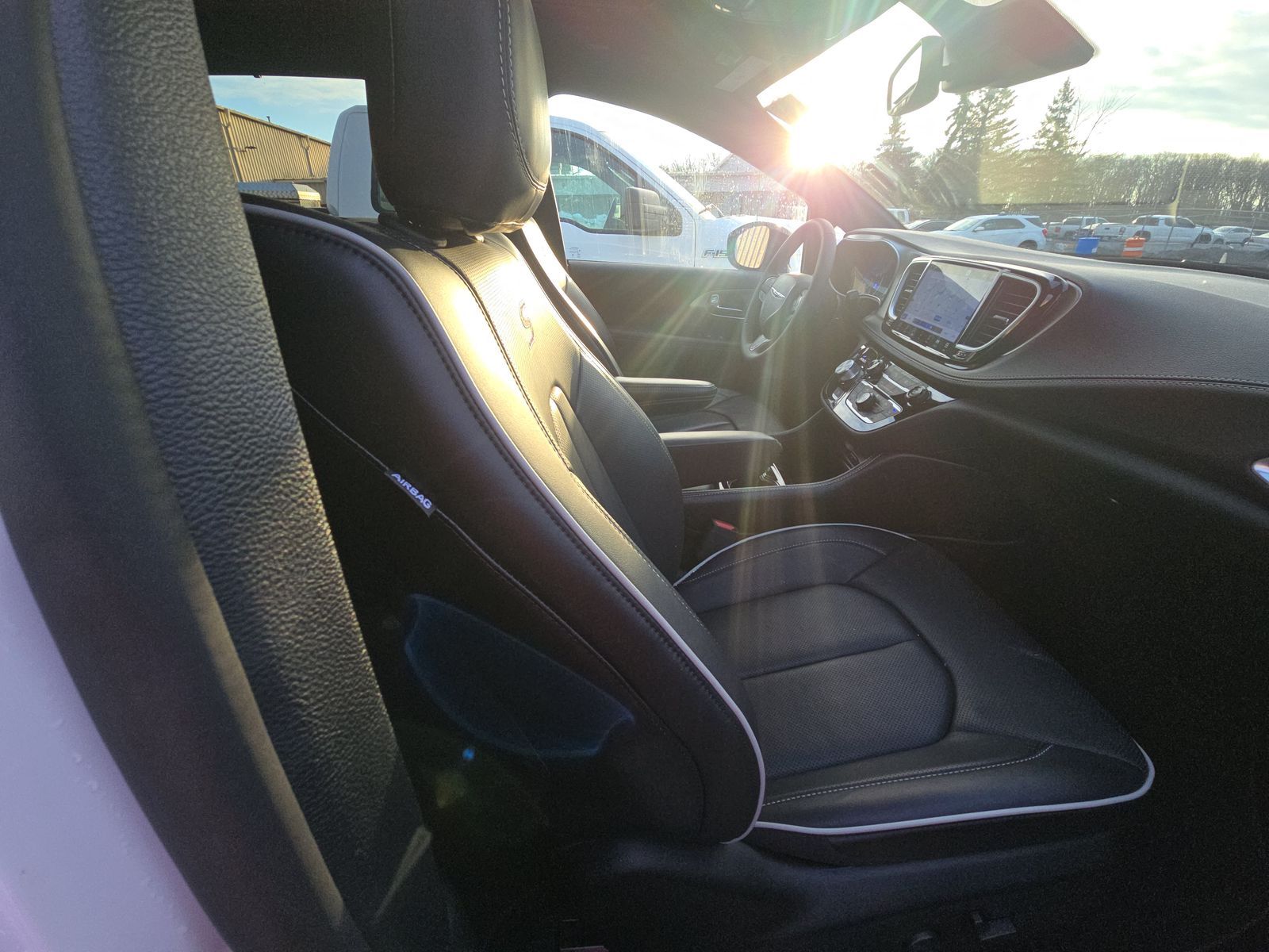 2024 Chrysler Pacifica Limited AWD