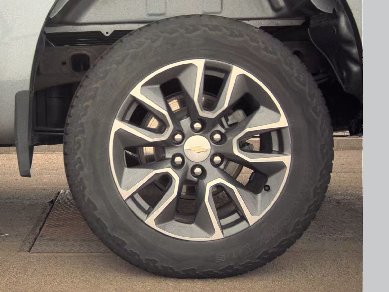 2023 Chevrolet Silverado 1500 LT AWD