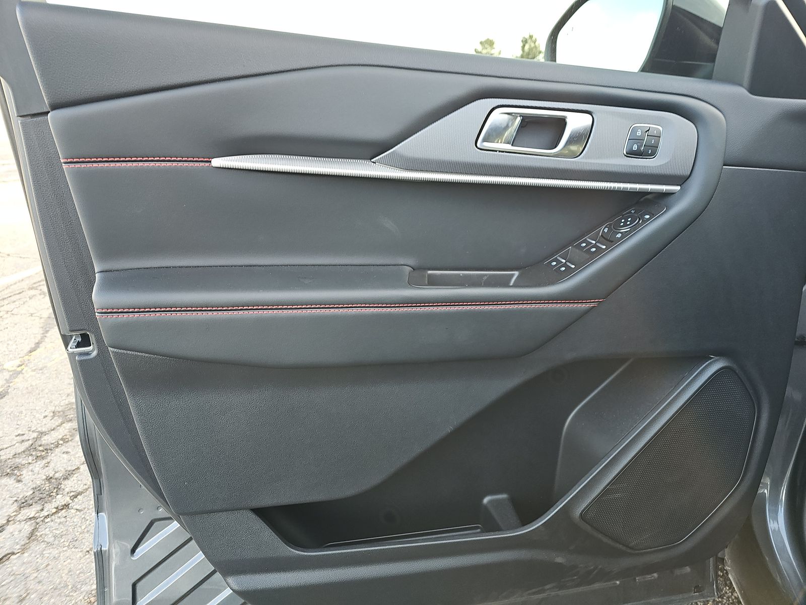 2025 Ford Explorer ST-Line AWD