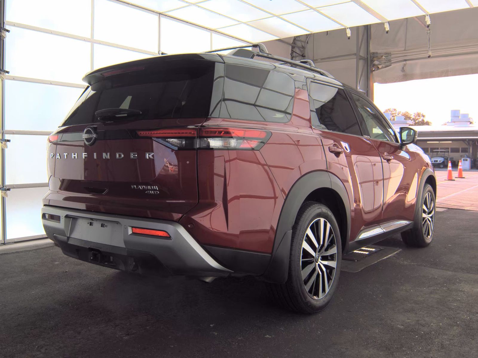 2023 Nissan Pathfinder Platinum AWD