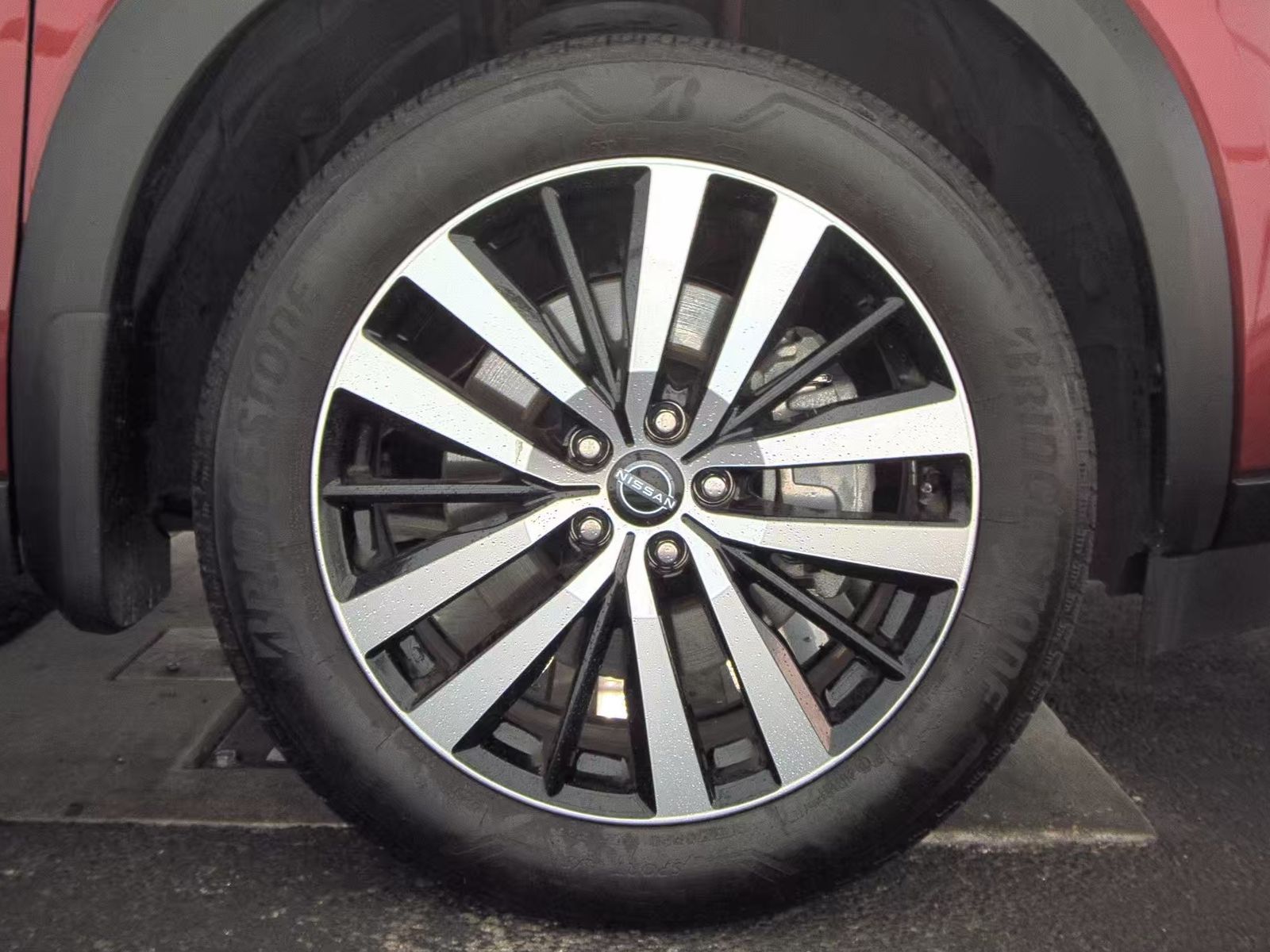 2023 Nissan Pathfinder Platinum AWD