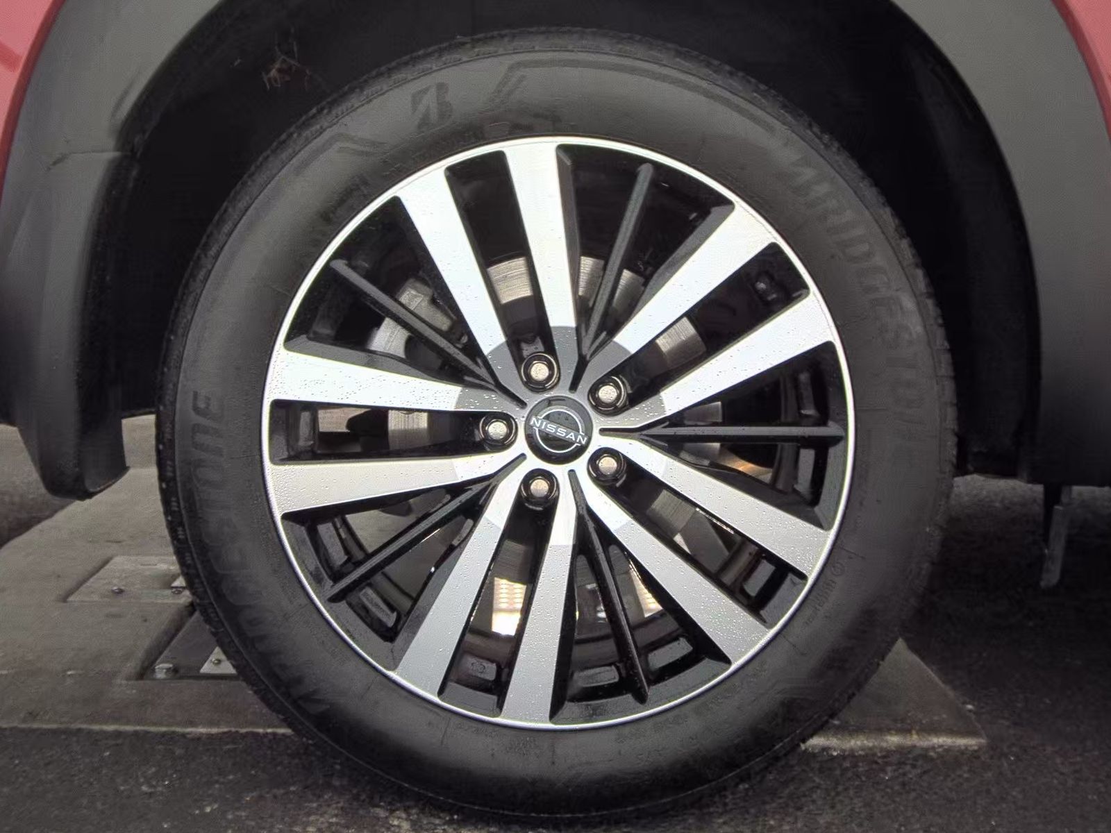 2023 Nissan Pathfinder Platinum AWD