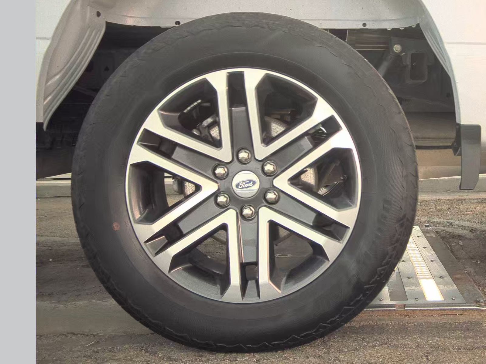 2022 Ford F-150 XL AWD