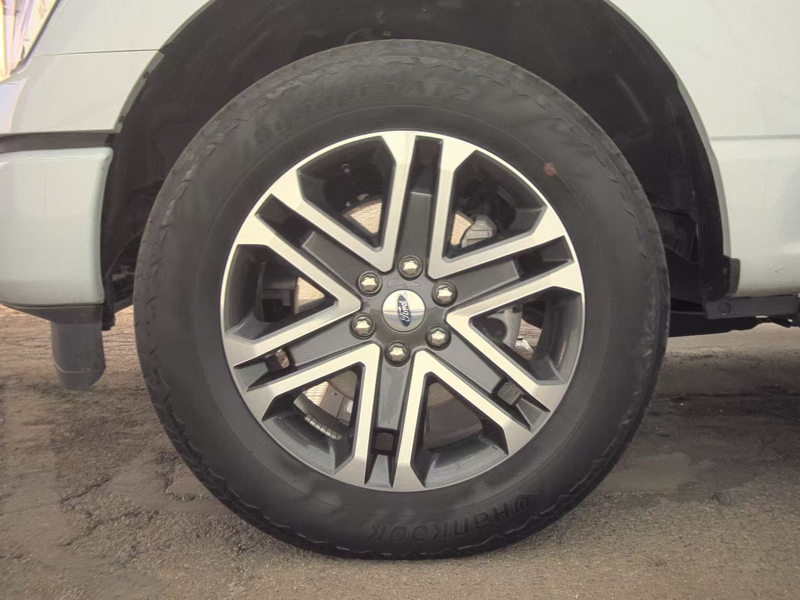 2022 Ford F-150 XL AWD