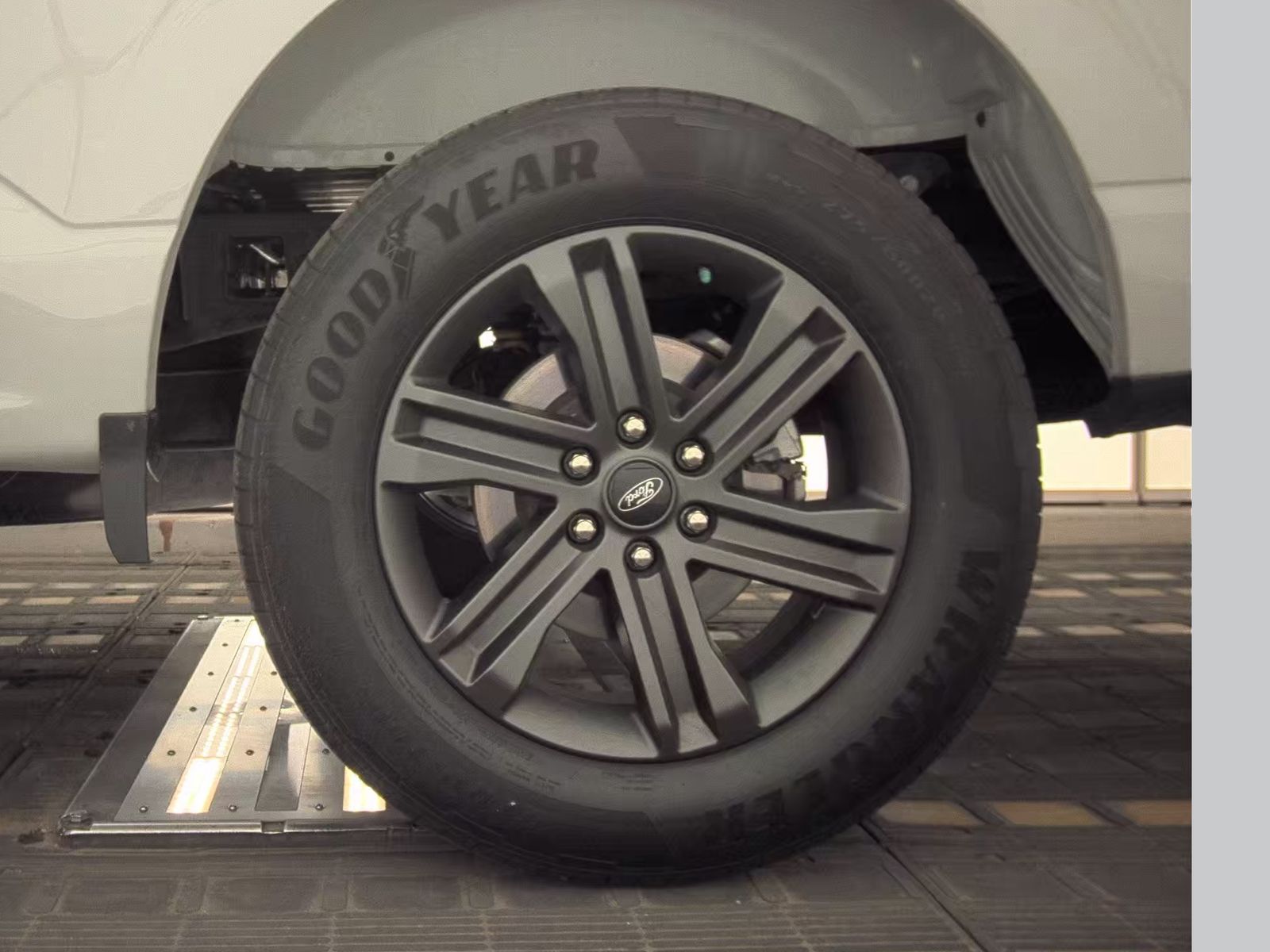 2023 Ford F-150 XLT FWD