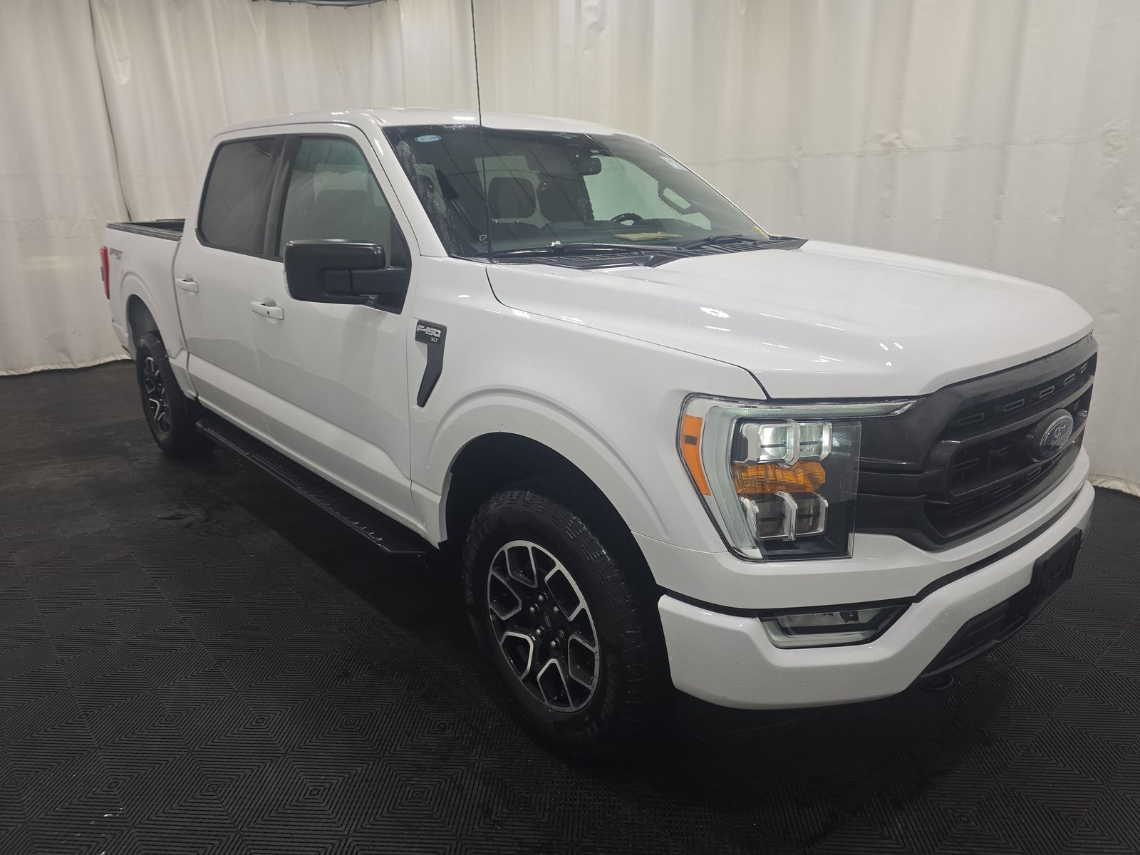 2023 Ford F-150 XLT AWD