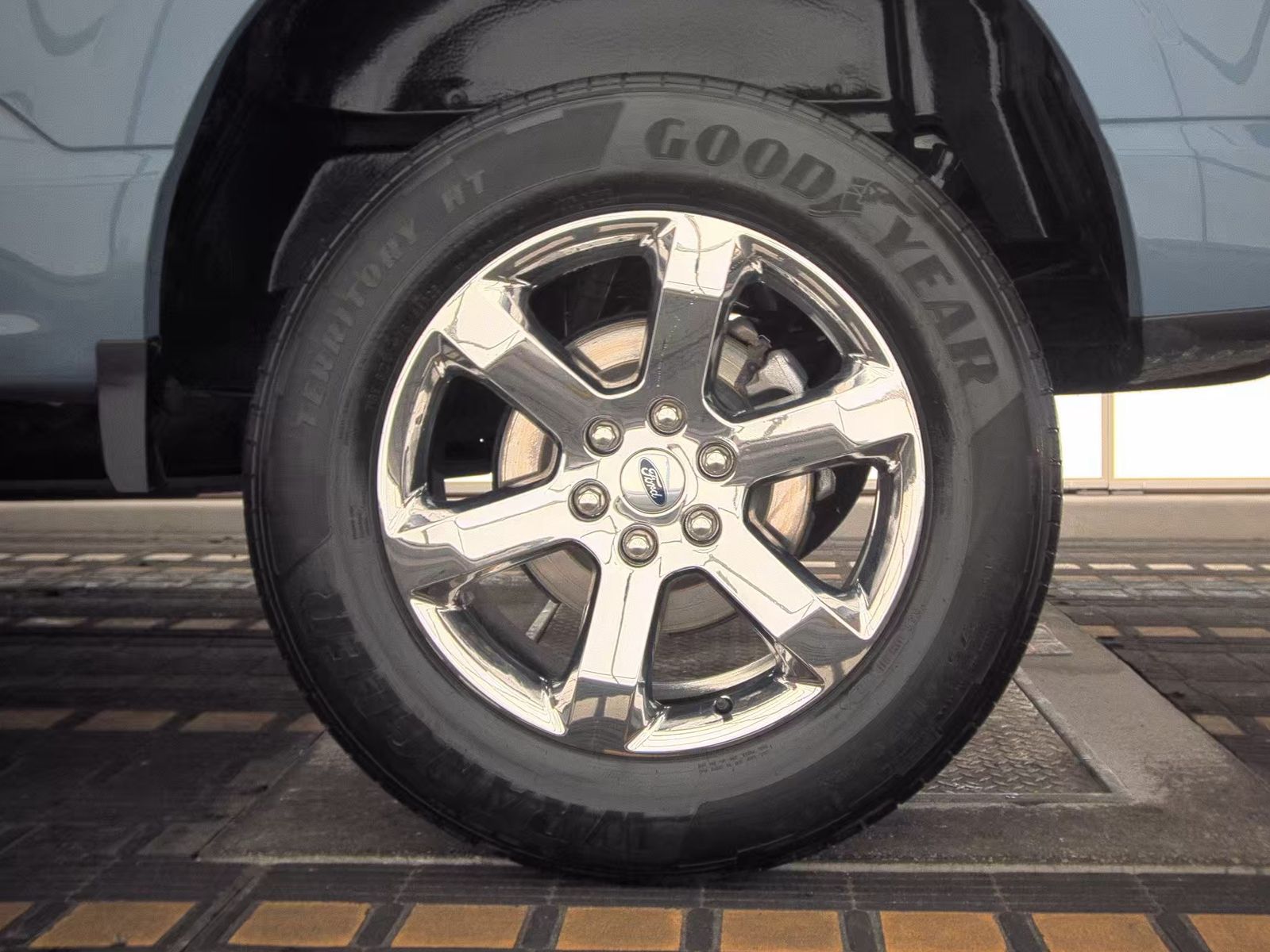 2023 Ford F-150 Lariat AWD