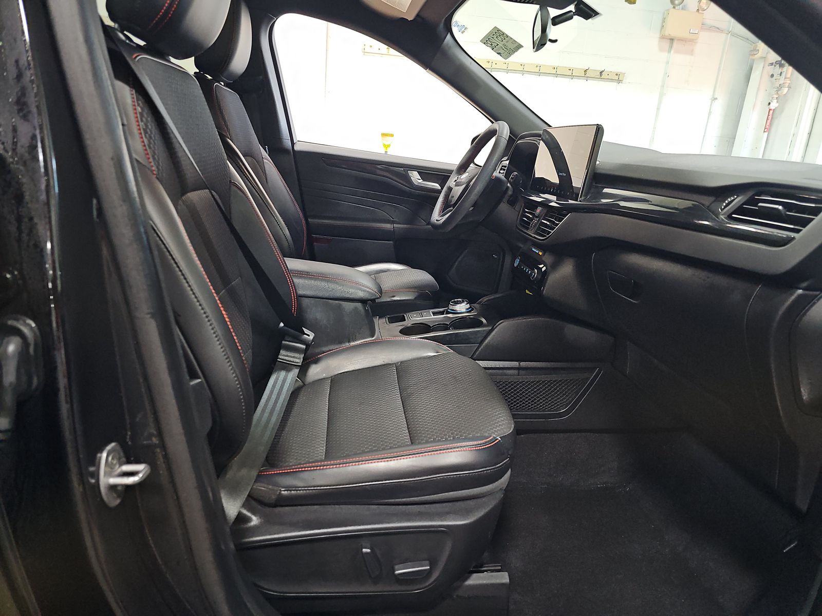 2023 Ford Escape ST-Line Select AWD