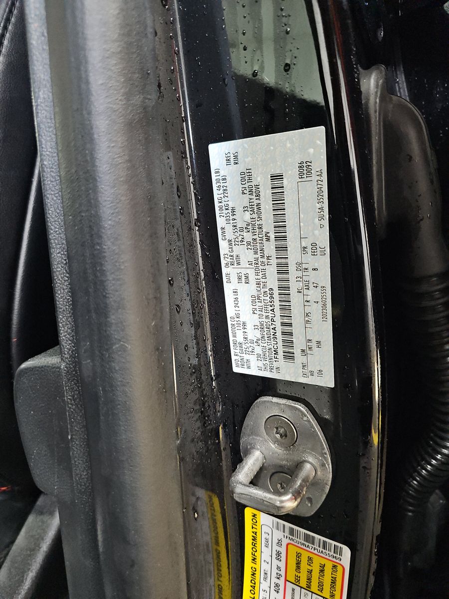 2023 Ford Escape ST-Line Select AWD