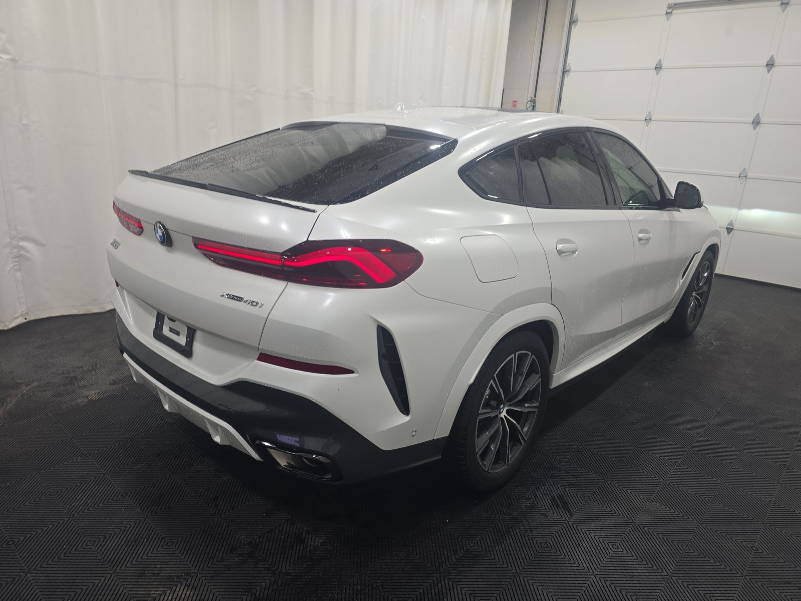 2025 BMW X6 xDrive40i AWD