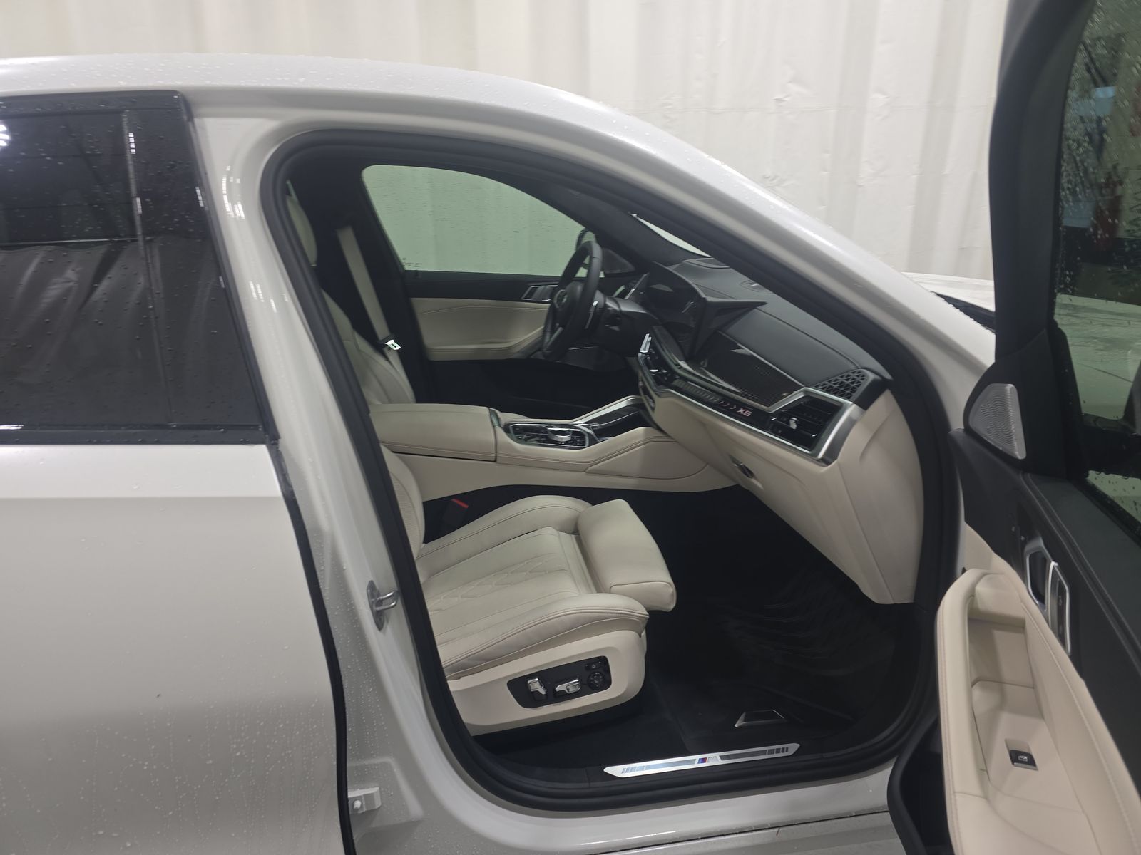 2025 BMW X6 xDrive40i AWD