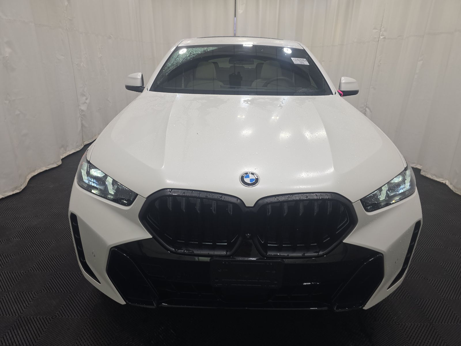 2025 BMW X6 xDrive40i AWD