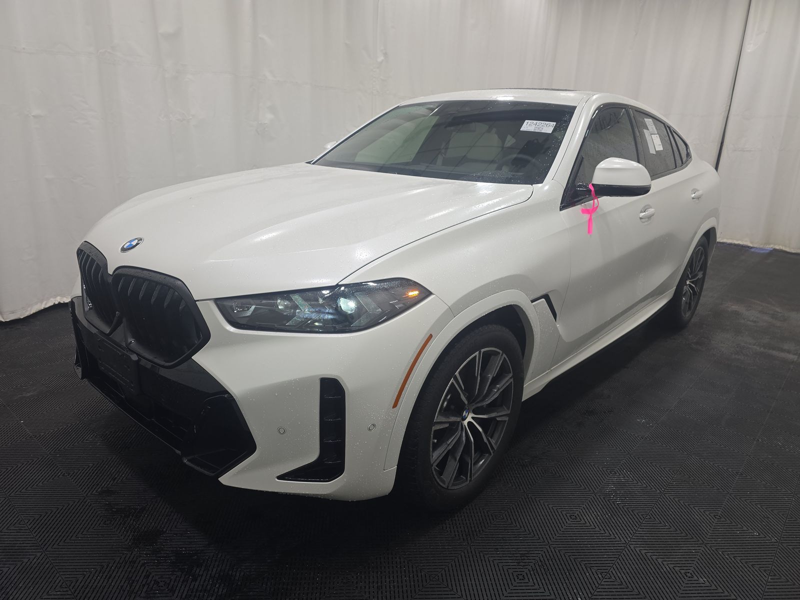 2025 BMW X6 xDrive40i AWD