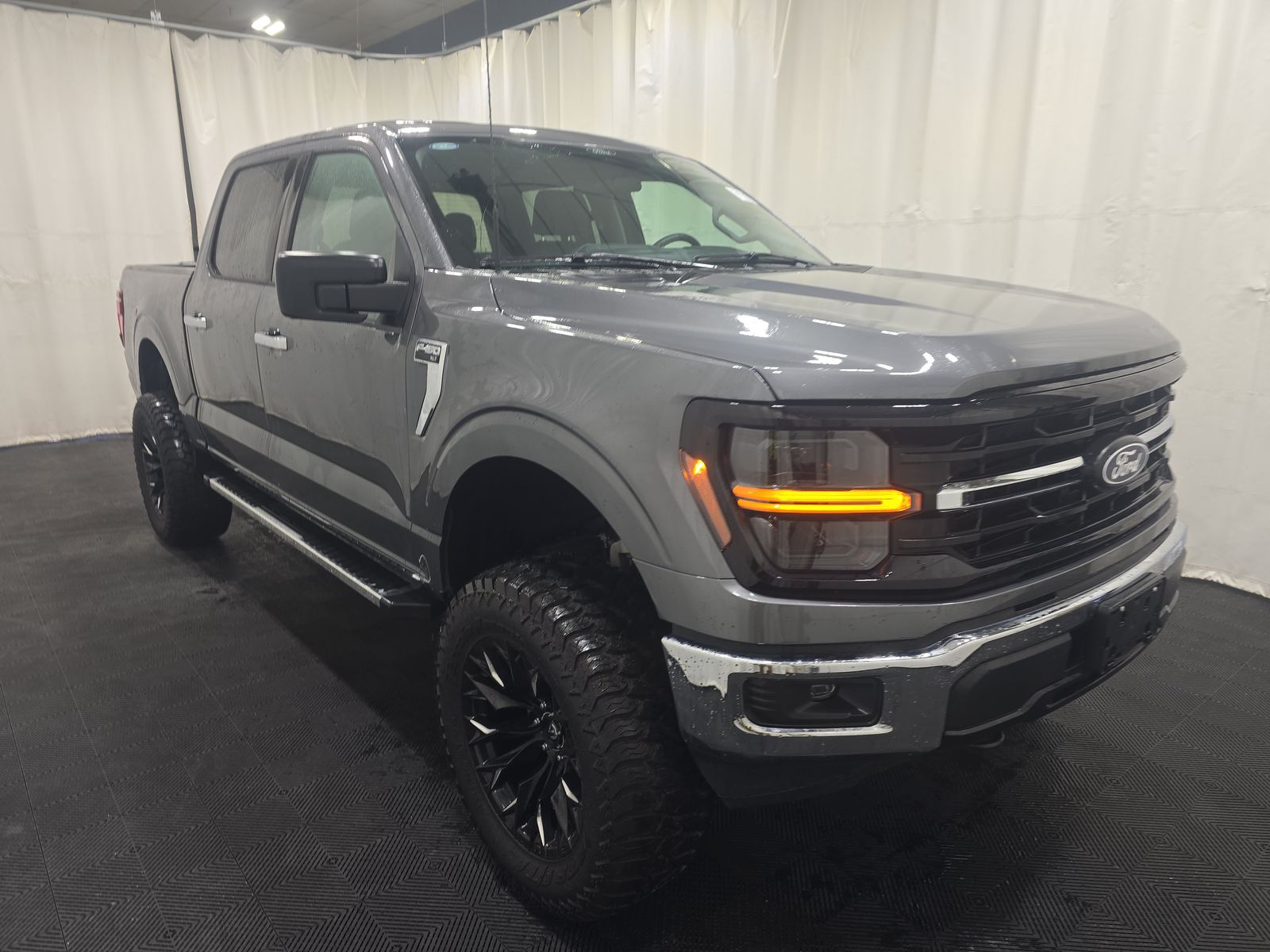 2025 Ford F-150 XLT AWD