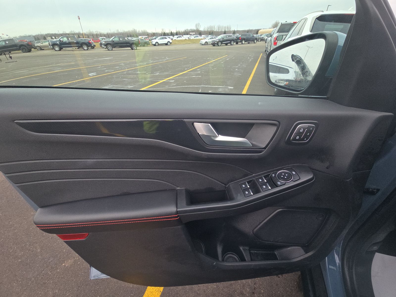 2025 Ford Escape Hybrid ST-Line Elite AWD