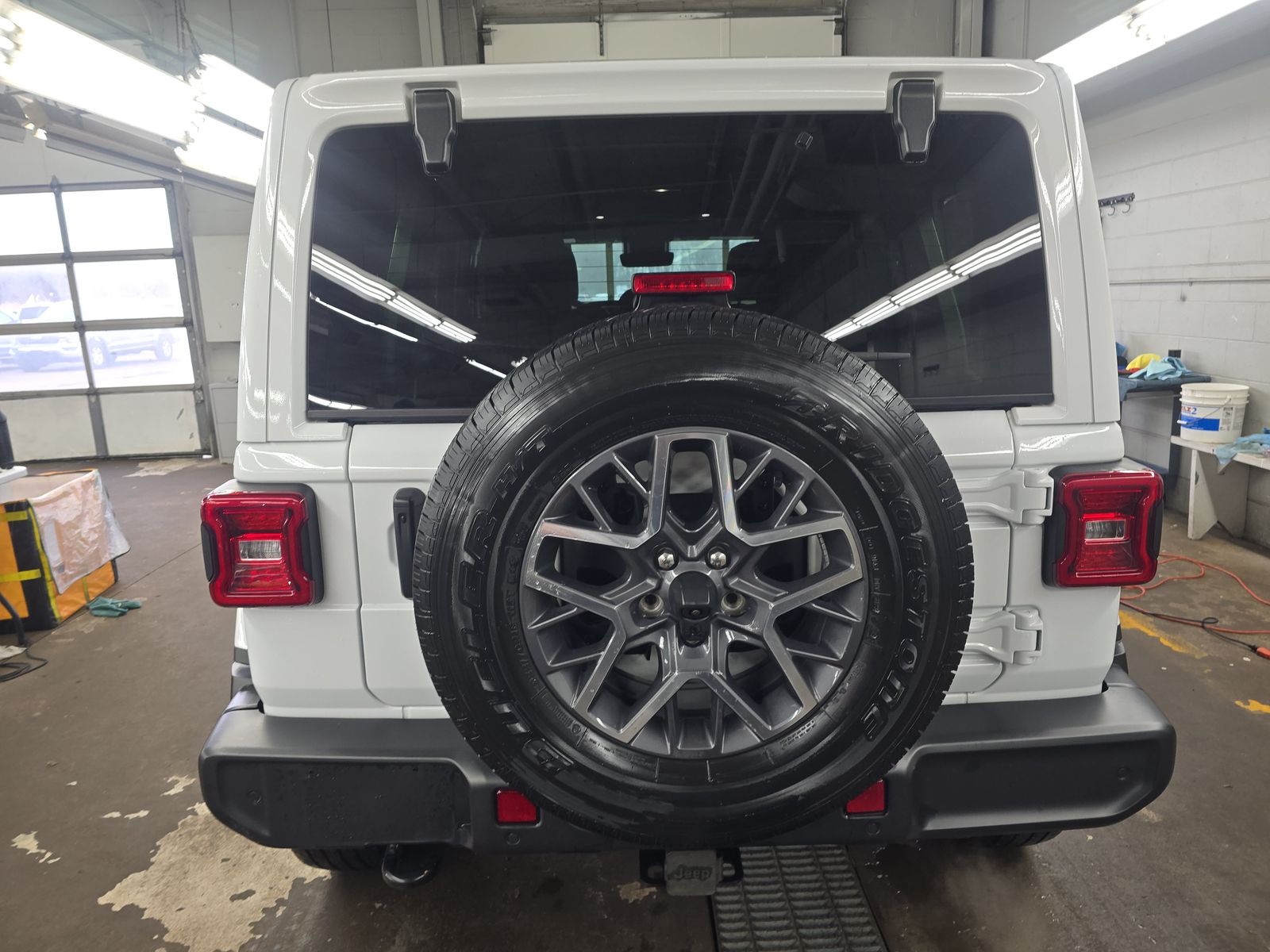 2024 Jeep Wrangler Sahara AWD